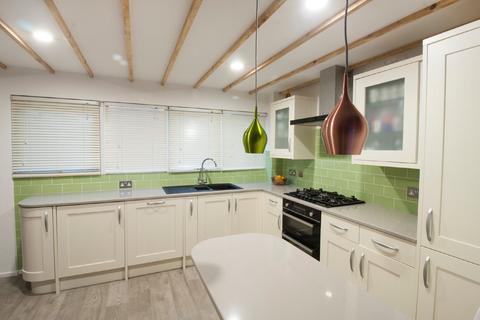 undefined, Gurner Avenue, Salford, M5 3WP