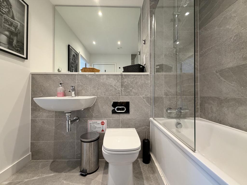 House in Manchester, City Centre - View 5
