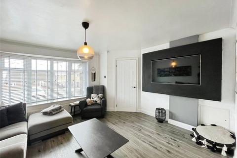 4 bedroom semi-detached house for sale, Acacia Crescent, Killamarsh, Sheffield, Derbyshire, S21