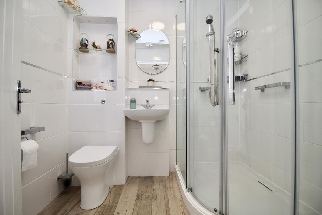 Family Shower Room