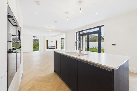 4 bedroom detached house for sale, Beautifully Designed Accommodation Arranged Over Three Floors
