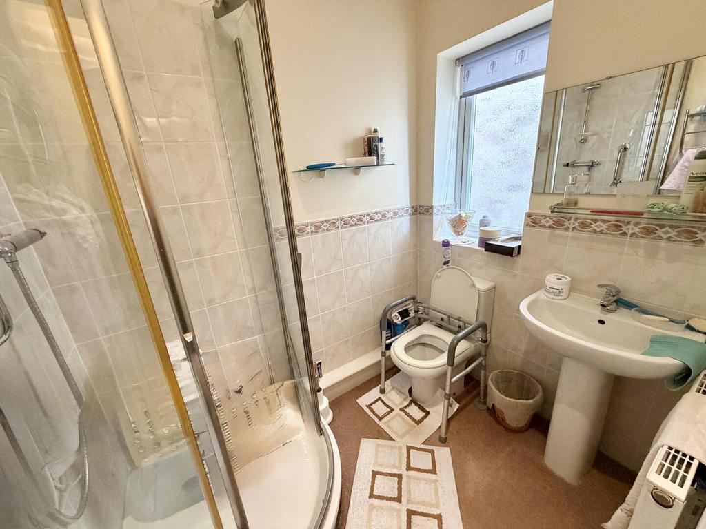 Annexe Shower room