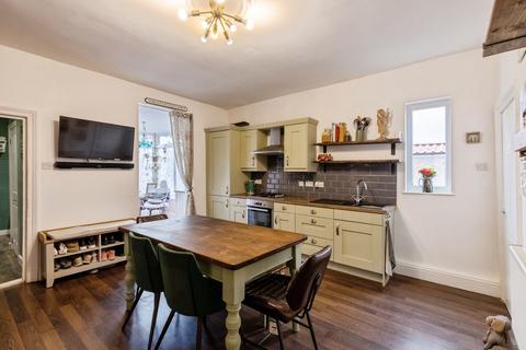 3 bedroom semi-detached house for sale, Lingwell Nook Lane, Wakefield, WF3