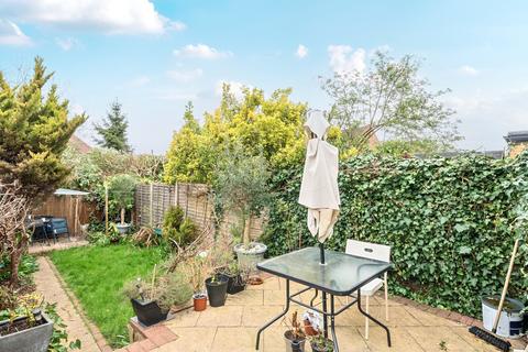3 bedroom end of terrace house for sale, Evesham Road, Bounds Green, London, N11
