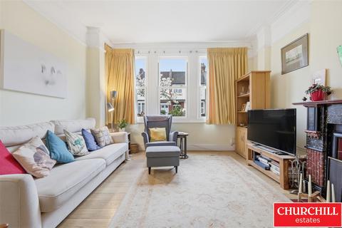 4 bedroom terraced house for sale, Clavering Road, Aldersbrook