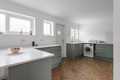 2 bedroom detached bungalow for sale, Bracken Avenue, Overstrand