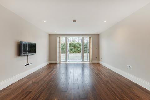 1 bedroom flat for sale, Sparrows Herne, Bushey, WD23