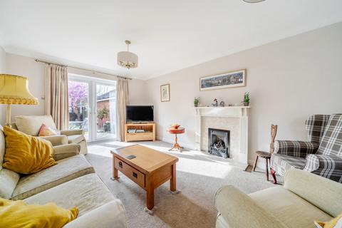 4 bedroom detached house for sale, Thatcham Road, Walton Cardiff, Tewkesbury