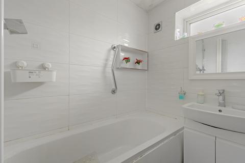 2 bedroom house for sale, Robb Road, Stanmore, HA7