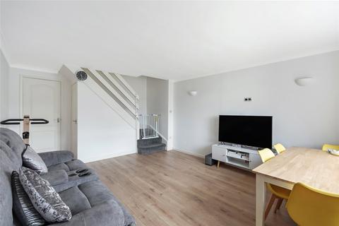 2 bedroom semi-detached house for sale, Ryat Drive, Newton Mearns, Glasgow, East Renfrewshire, G77