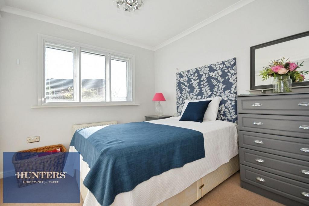 BED 3 01.jpg