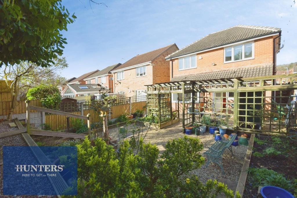 REAR GARDEN 03.jpg