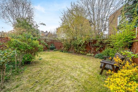 3 bedroom semi-detached house for sale, London SE27