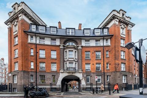 undefined, Vauxhall Bridge Road, London, SW1V