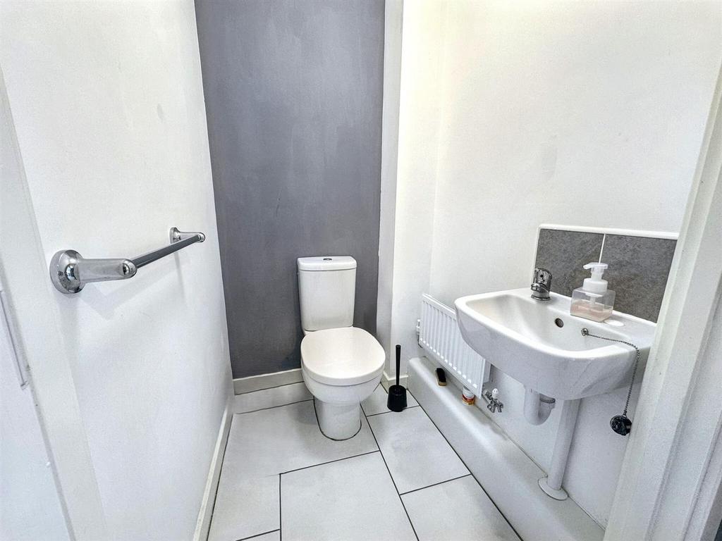 006 WC.jpg