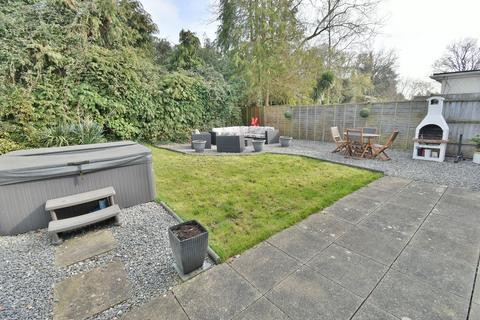 2 bedroom detached bungalow for sale, Gallows Drive, West Parley, Ferndown, BH22