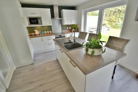 2 bedroom detached bungalow for sale, Gallows Drive, West Parley, Ferndown, BH22