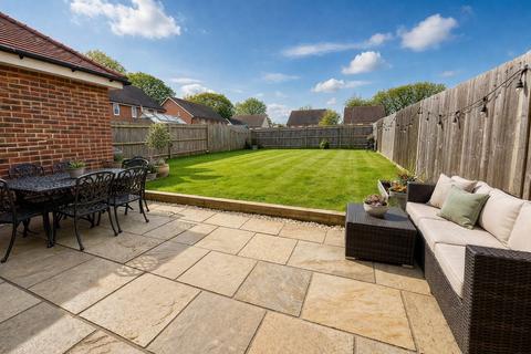 3 bedroom semi-detached house for sale, Pelton Close, Bexhill on Sea TN39
