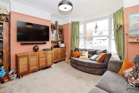 3 bedroom semi-detached house for sale, Gloucester Road, Chesterfield, S41