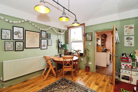 3 bedroom semi-detached house for sale, Gloucester Road, Chesterfield, S41