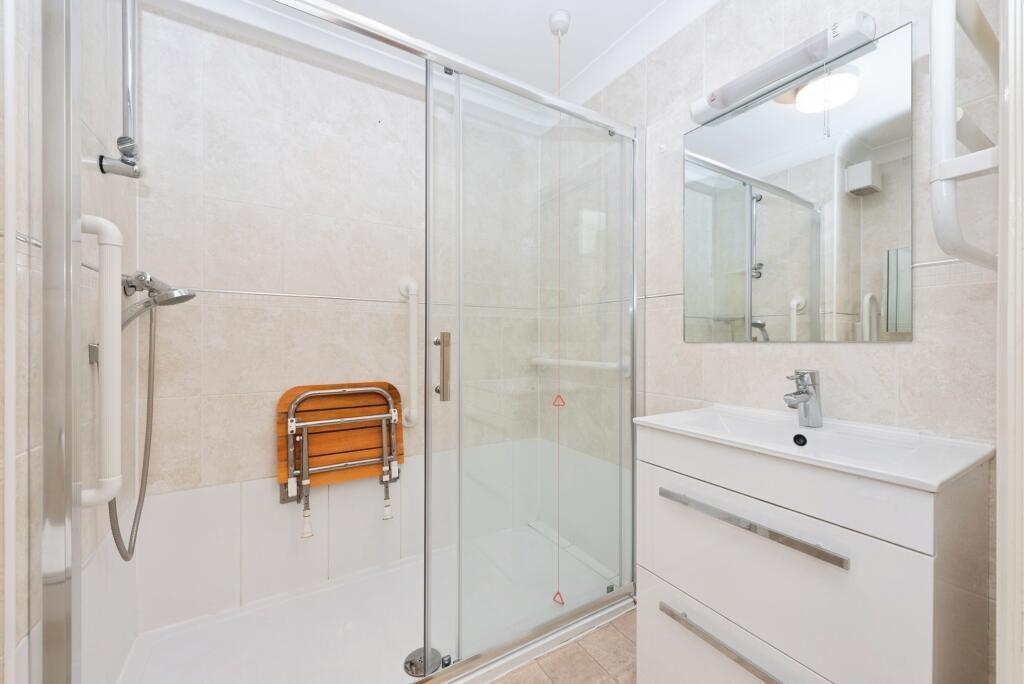 Bathroom.jpeg