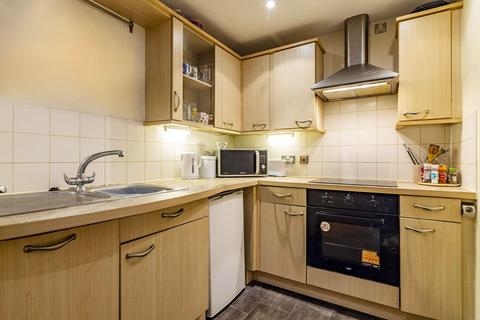 2 bedroom flat to rent, Ropewalk Court, Nottingham, NG1
