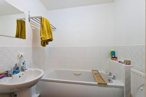 2 bedroom apartment for sale, Steel Green, Leeds