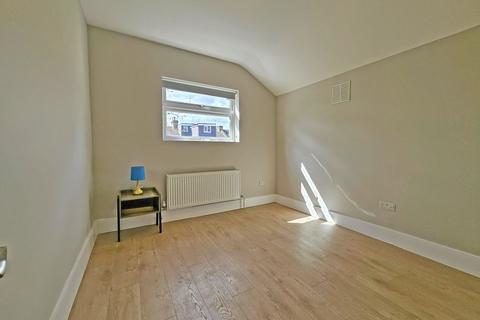 undefined, Meanley Road, London, London, E12