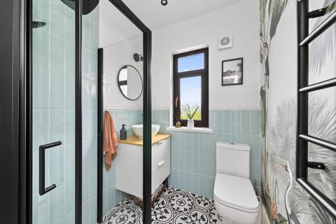 2 bedroom semi-detached house for sale, Penistone Road, Kirkburton, HD8