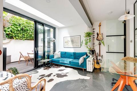 1 bedroom flat to rent, Macroom Road, Maida Vale W9