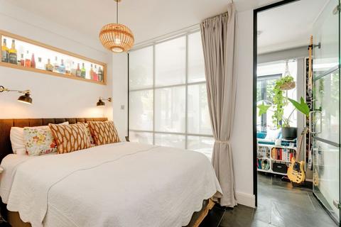 1 bedroom flat to rent, Macroom Road, Maida Vale W9