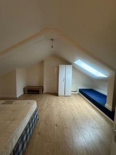 undefined, Alton Gardens, Luton