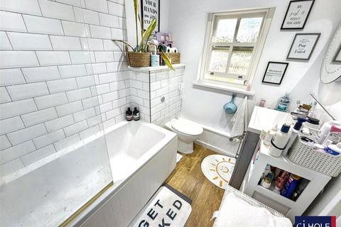 undefined, Newland Street, Gloucester, GL1