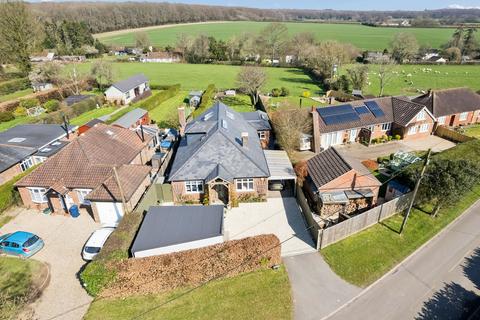 5 bedroom detached house for sale, Jenkins Lane, St. Leonards, HP23