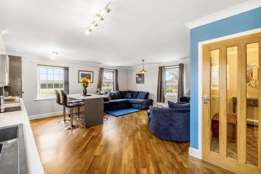 Station Farm Bungalow (Boston)-19
