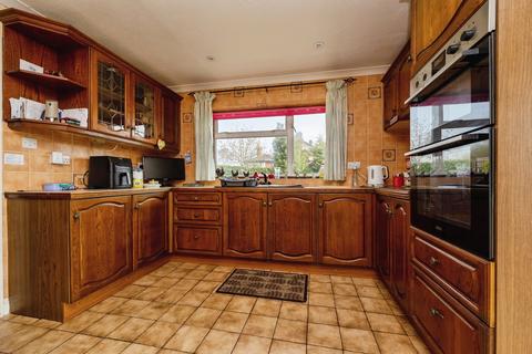 undefined, Nelson Close, Farnham, Surrey, GU9