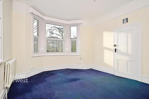 undefined, Station Road, East Grinstead, RH19