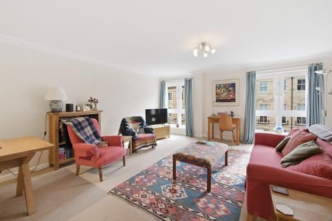 2 bedroom flat for sale, 27/10 Fettes Row, New Town, Edinburgh, EH3