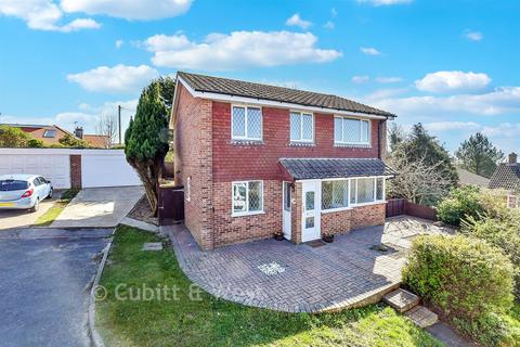 Rustic Close, Peacehaven BN10