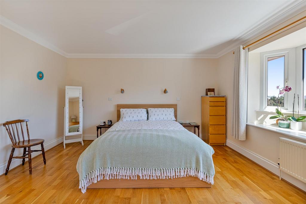 A28 - 21 Stoneleigh Drive Torquay - 260318.jpg