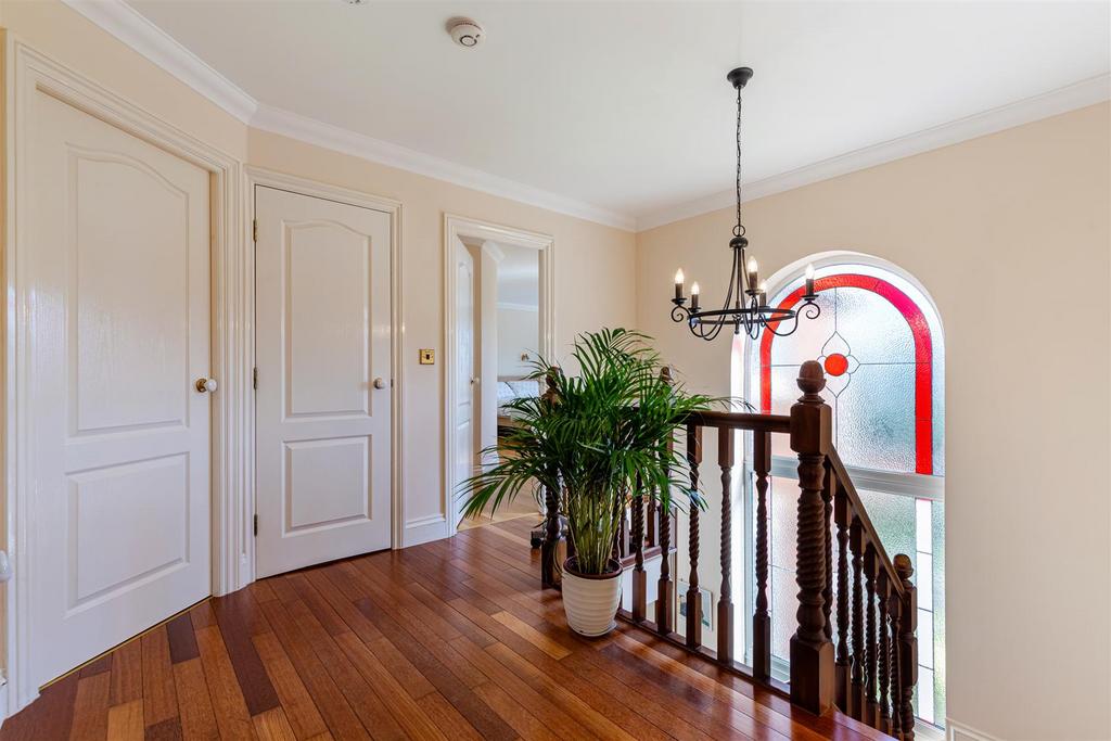 A23 - 21 Stoneleigh Drive Torquay - 260318.jpg