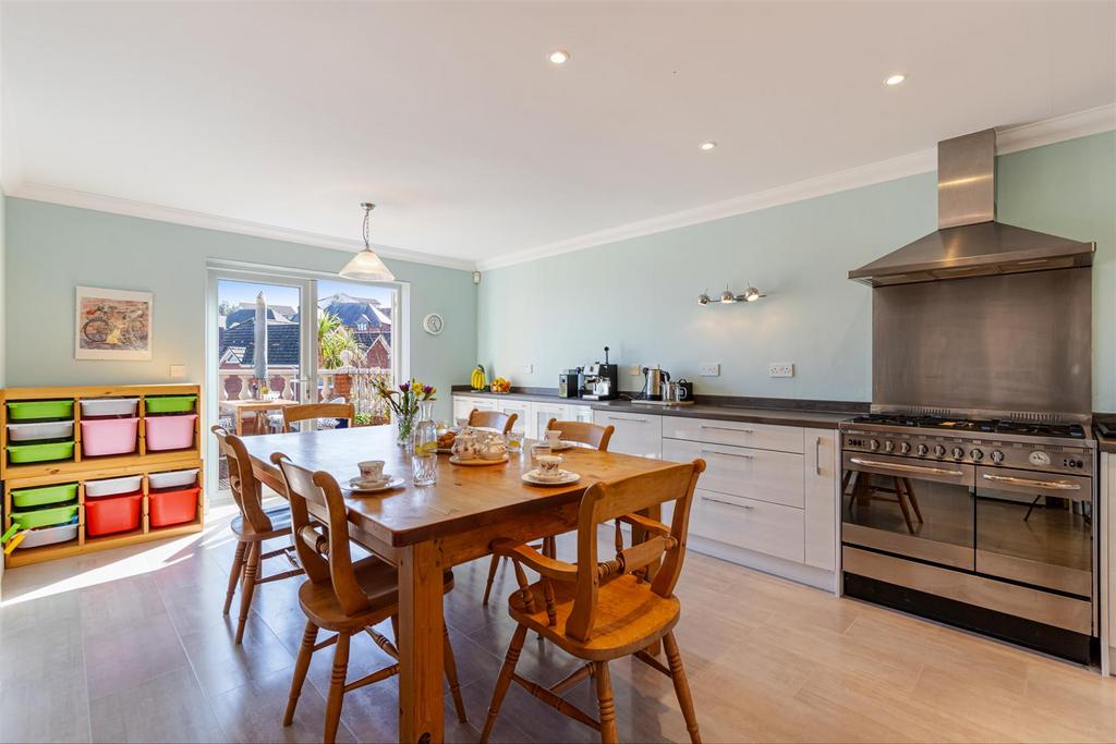 A17 - 21 Stoneleigh Drive Torquay - 260318.jpg
