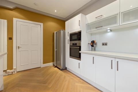 undefined, 32 King Street, Perth PH2