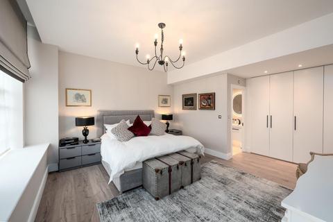 3 bedroom apartment to rent, Wallis House Great West Road London