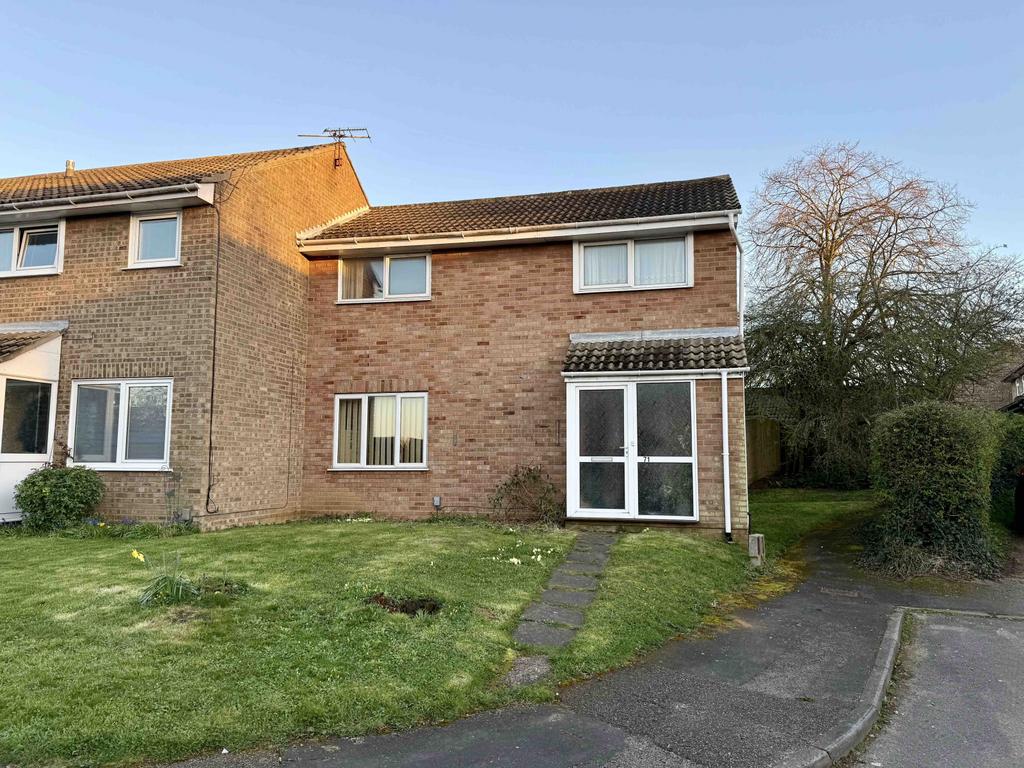 3 Bedroom End Terrace House For Sale