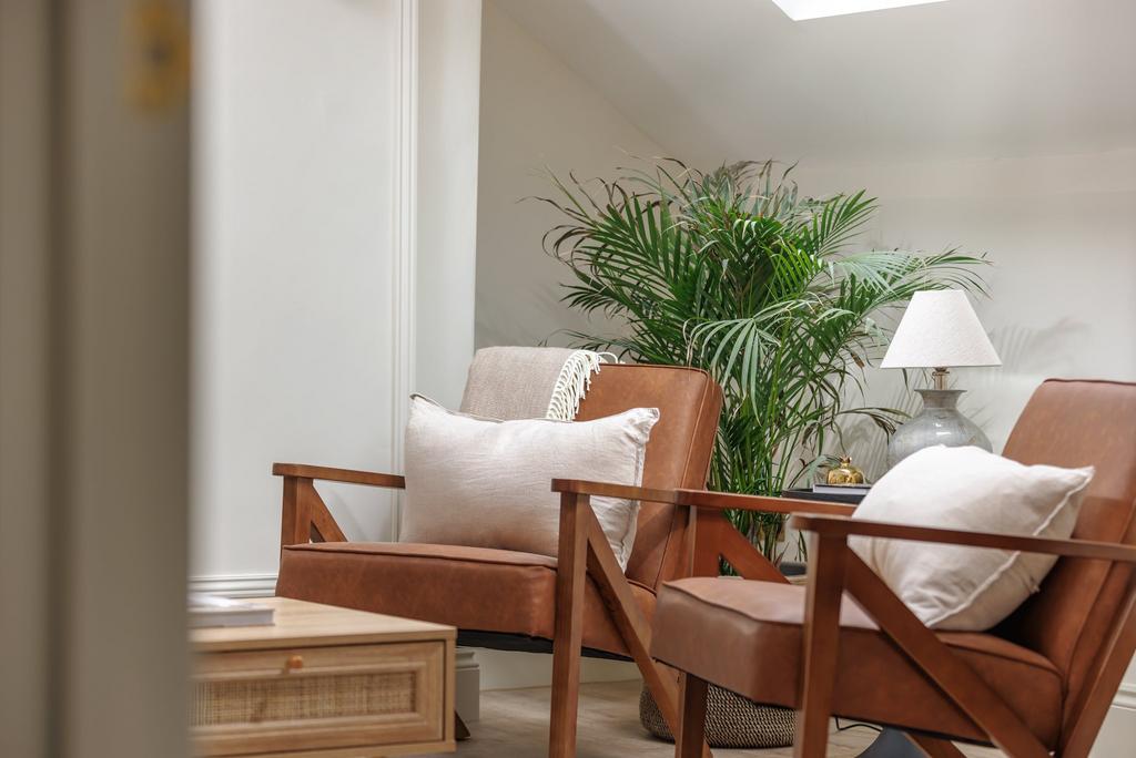 Emma place top floor