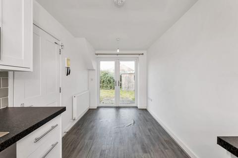 2 bedroom detached house to rent, Ashwell Road, Royston SG8