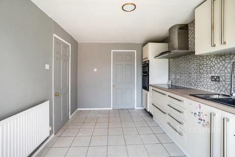 3 bedroom house to rent, Beaconsfield Court, Haverhill, Suffolk, CB9