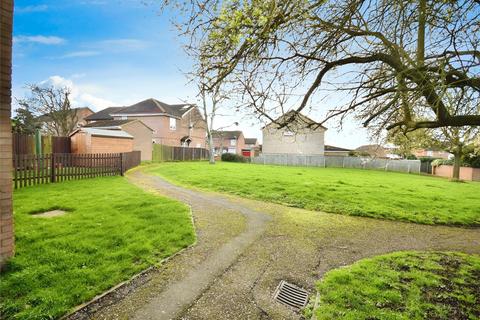 1 bedroom flat to rent, Bowmont Drive, Aylesbury HP21