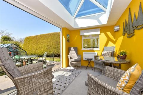 3 bedroom detached bungalow for sale, Farmer Close, Hythe, Kent